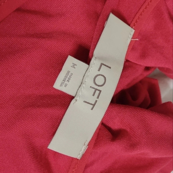 coral pretty comfortable blouse EUC ❤️ - Picture 6 of 6